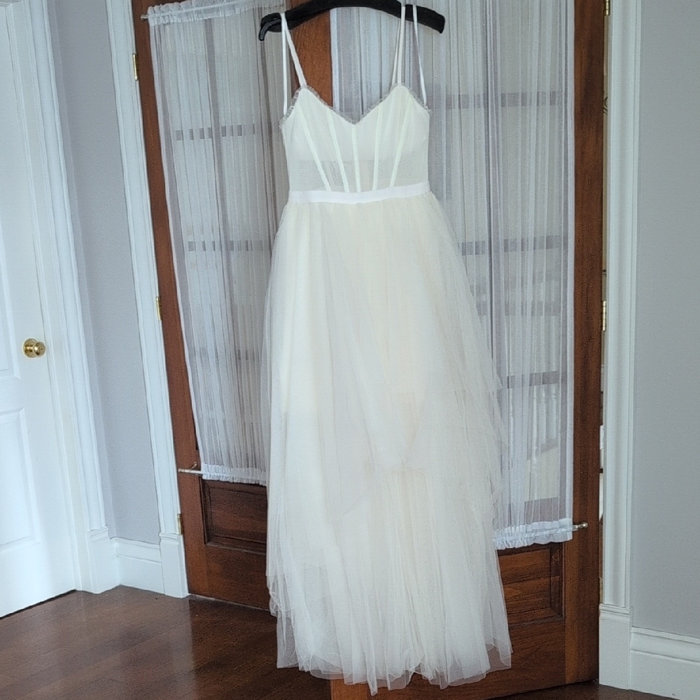 Elegant Cream Tulle Gown
